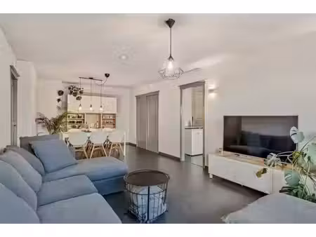 instapklaar hoekappartement met 3 slaapkamers en 2 terras...