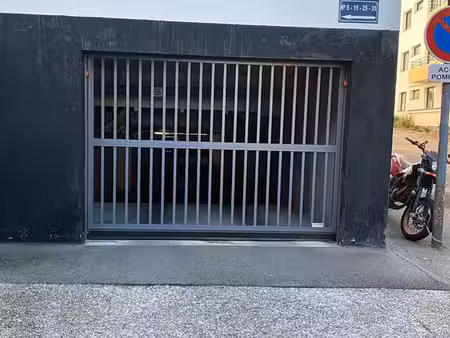 parking halles saint-martin