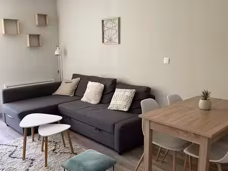 loue studio meublé