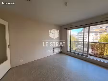 studio 1 pièce 20 m²