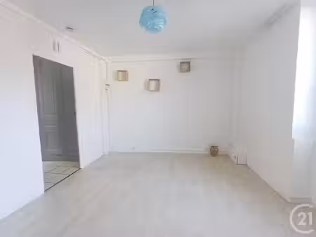 appartement studio à louer - 1 pièce - 28 70 m2 - chatellerault - 86 - poitou-charentes