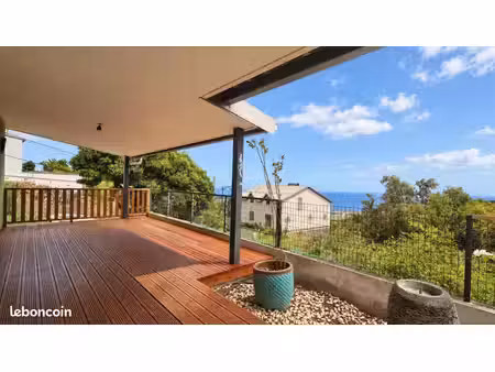 villa 4 pièces 100 m²