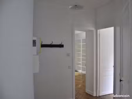 location appartement 2p paris 18ème montmartre