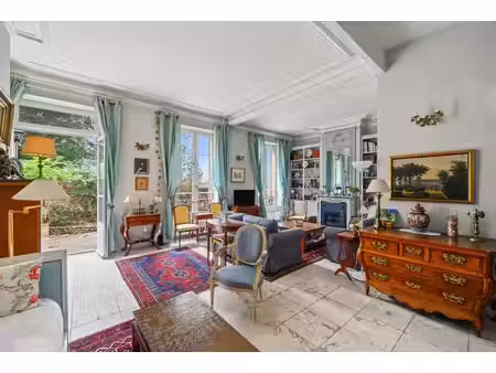 versailles paroisse - appartement 3 chambres avec jardin et parking