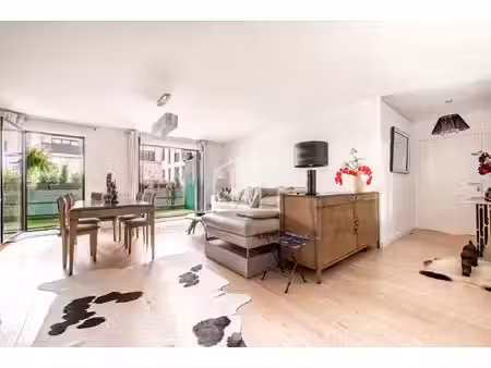 appartement 3 pièces de 78.52m² avec balcon dans immeuble de 2018