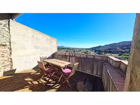 maison de village en pierre – 100 m² – 3 chambres – terrasse avec vue
