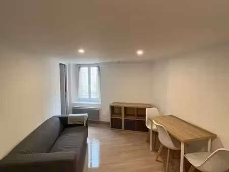 charmant deux pièces à 20 km de nice