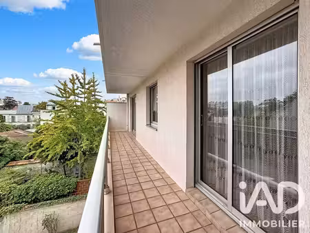 appartement à montreuil (93100)