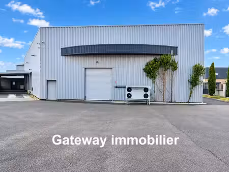 a vendre entrepôt de 950m2 à clermont-ferrand le brezet