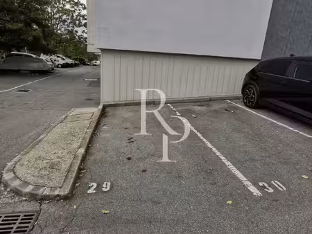 place de parking - 103 rue pierre audry 69009 lyon