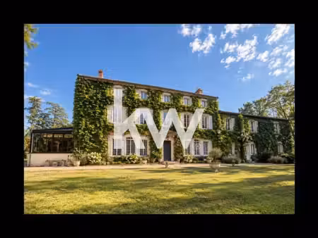 à vendre - maison bourgeoise  12 pièces située à l'hôpital-le-grand (42210)