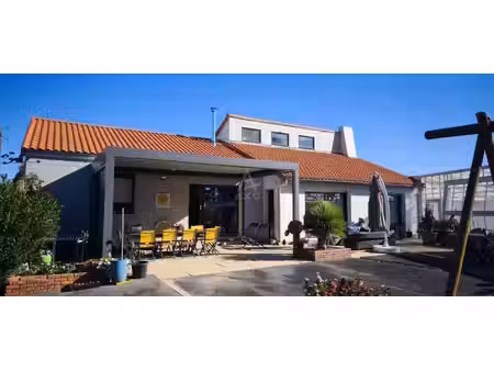 vente maison saint germain sur moine  184m² 9 pièces 348 000€ avec piscine