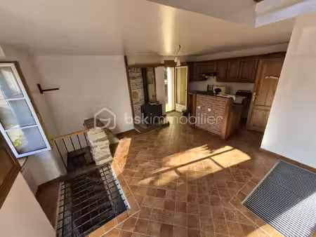 maison de village de 46 m² à sille-le-philippe