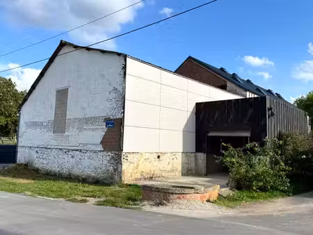entrepôt - environ 700m² - situé à gonrieux