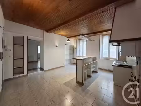 appartement f3 à louer - 5 pièces - 81 m2 - castres - 81 - midi-pyrenees