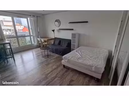 studio meublé 30 m²  ivry-sur-seine - centre - 800 hc