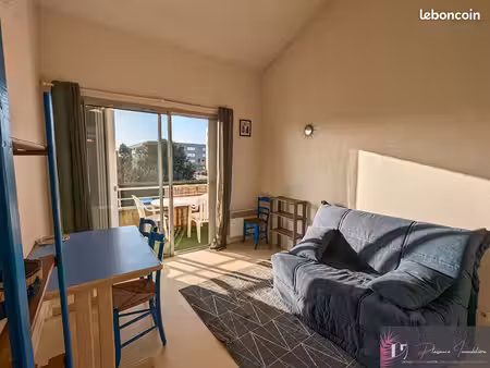 studio 1 pièce 26 m²