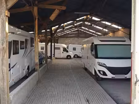 grand emplacement d'hivernage 14 m – bâtiment fermé – pornic