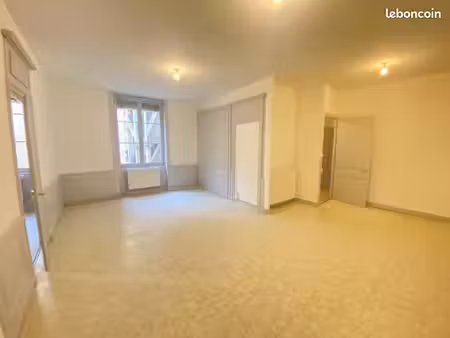 appartement 3 pièces 85 m²