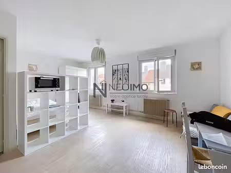studio 1 pièce 30 m²