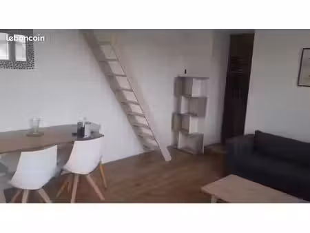 appartement meublé refait à neuf situé dans le centre de tinténiac