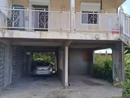 maison individuelle f3 non meublée à sainte-anne