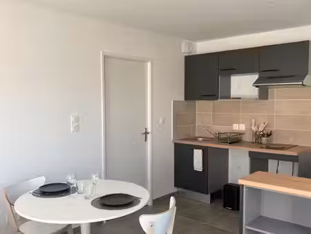 appartement 1 pièce de 30m² avec parking et balcon