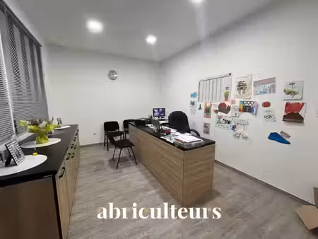 bureaux au sein d'un local industriel à vendre en vente à châteaudun (28200)