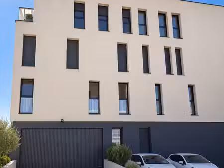 garage en sous sol proche gare à pied 2min