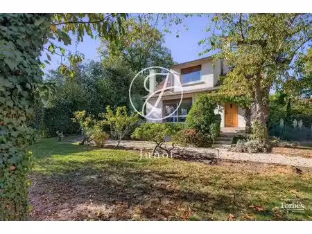 vaucresson - plateau de cazes - maison 7 pièces - 278 m² - terrain 1050 m²
