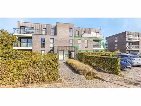 appartement à louer à sint-pieters-leeuw pour € 1.350 avec 3 chambres à coucher