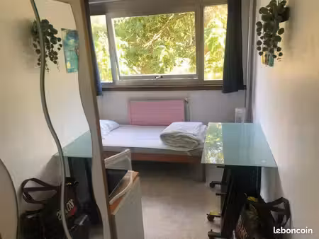 appartement 1 pièce 11 m²