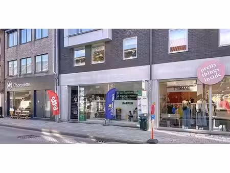 bien commercial à louer à aartselaar pour € 1.395