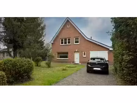 maison à louer à ranst pour € 1.500 avec 2 chambres à coucher