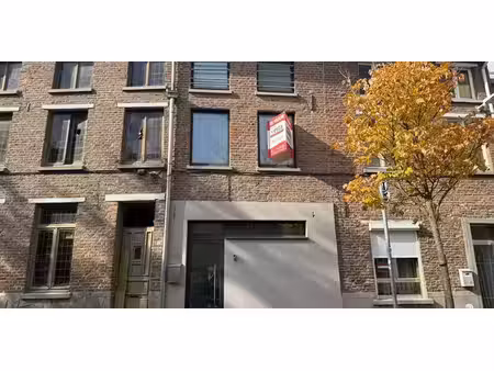 maison à louer à sint-truiden pour € 990