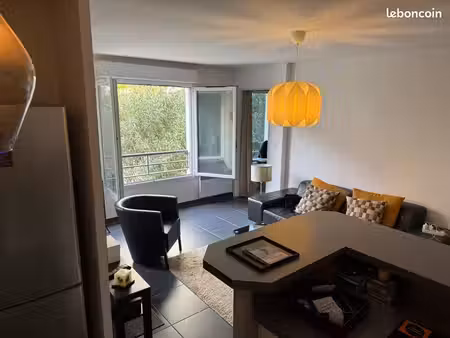 appartement t2 joliette - moderne - équipé - parking