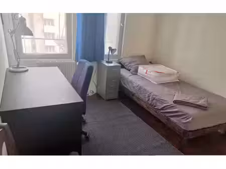 chambre de 25m2 à louer sur ivry-sur-seine