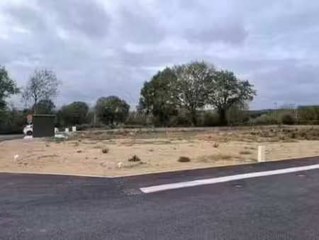 vente terrain à chanteloup (79320) : à vendre / chanteloup