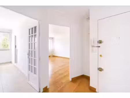appartement t3 lumineux près de suresnes