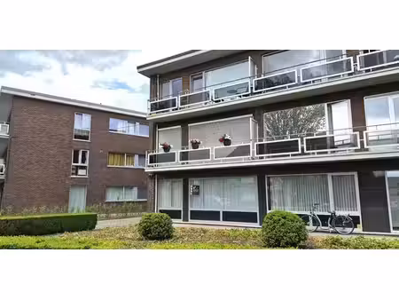 app. rez-de-chaussée à louer à turnhout pour € 800 avec 3 chambres à coucher