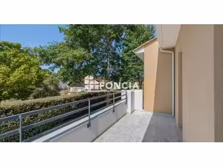 t3 avec terrasse et 2 parkings – biganos  secteur recherché