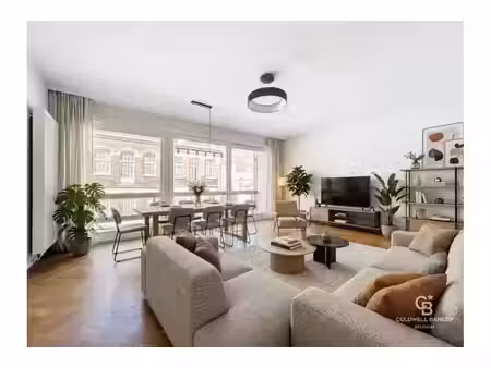 appartement à louer avec terrasse et 2 chambres   etterbeek (rbx17535)