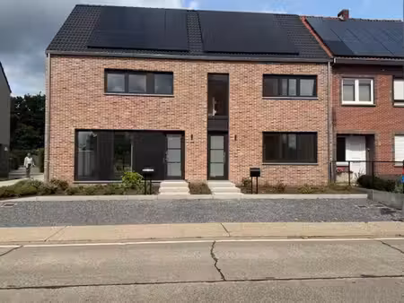 huis te huur in mol met 4 slaapkamers