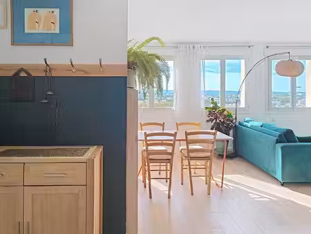 avignon extra-muros - appartement 3 pièces - 70 m² sans travaux  proche remparts