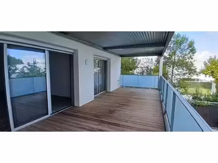 appartement t3 récent - terrasse - parking - muret