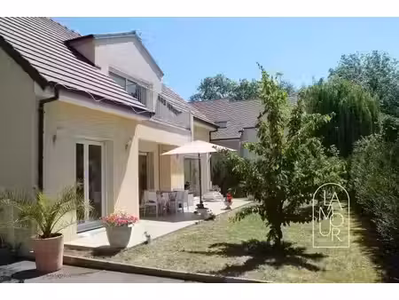 location maison 7 pièces 157 m² à couternon (21560)  1 650 €
