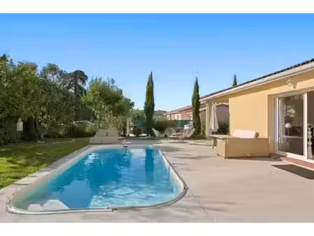 maison de 5 pièces de 127 m² à bondigoux