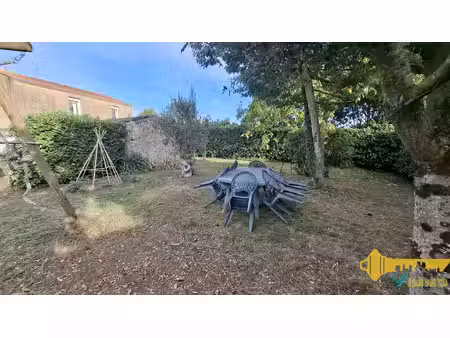 terrain - plein centre bourg - non viabilise