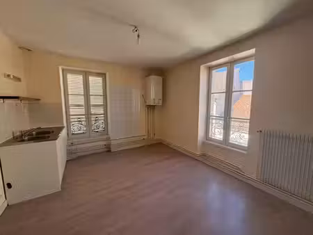 appartement 4 pièces – 100 m² à auxonne