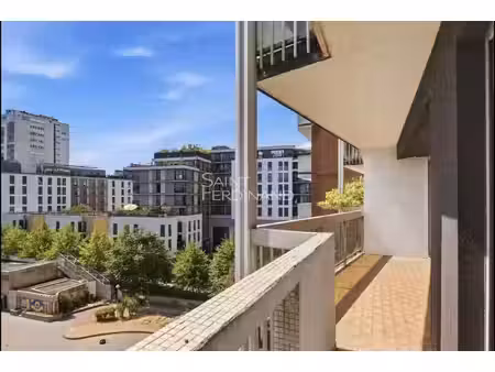 paris 15. suffren/champ de mars - 3 ch. + 2 terrasses 22 m² + cave + parking en sus